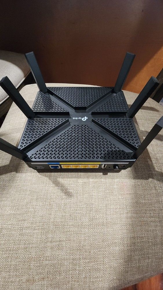 P-Link AC4000 Tri-Band WiFi Router
