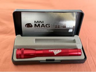 MINI MAGLITE • $5