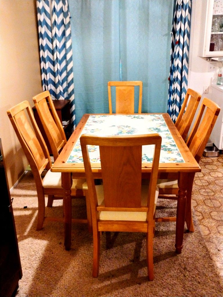 Italian Hand Painted Kitchen Table..Grape Vine Design!@..Solid Wood And Tile Top..Size 62x38 Wide 30 Inches Tall...6 Padded Solid Wood Kitchen Chairs.