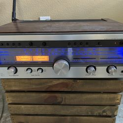 Luxman R-1120A Receiver