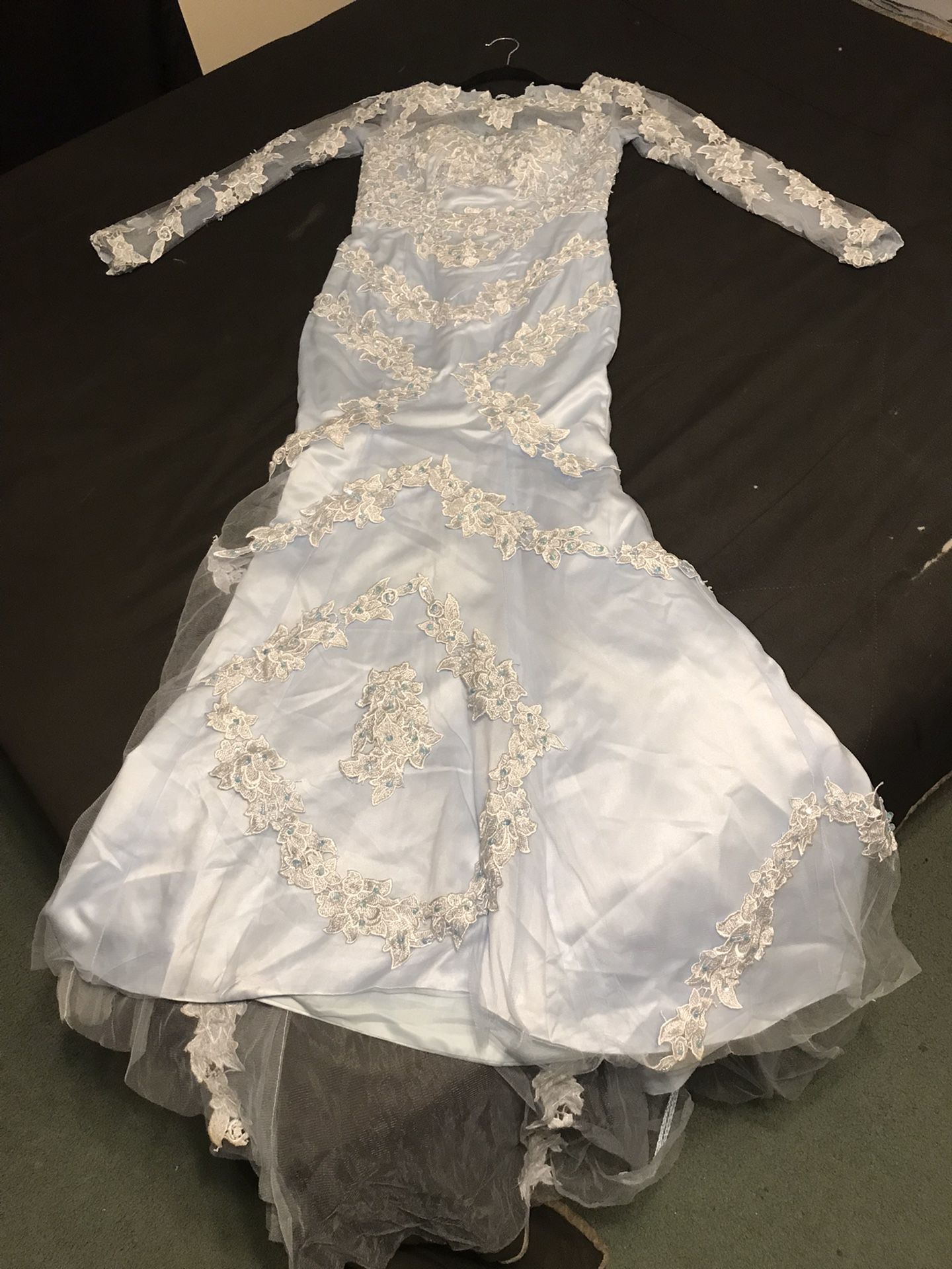 64” Long Beautiful Blue Floral Prom Style Dress w/ Fairly Long Train Lace/Zip Up