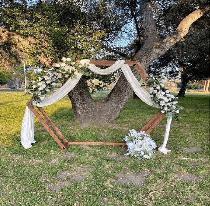 early should Personalized Wedding Arches – Craft the Ceremony You Imagine!