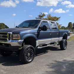 Gas F250 XLT V10 6.8L 2001
