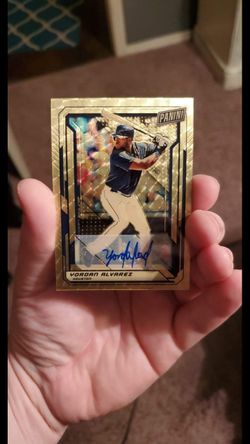 Autographed Yordan Alvarez