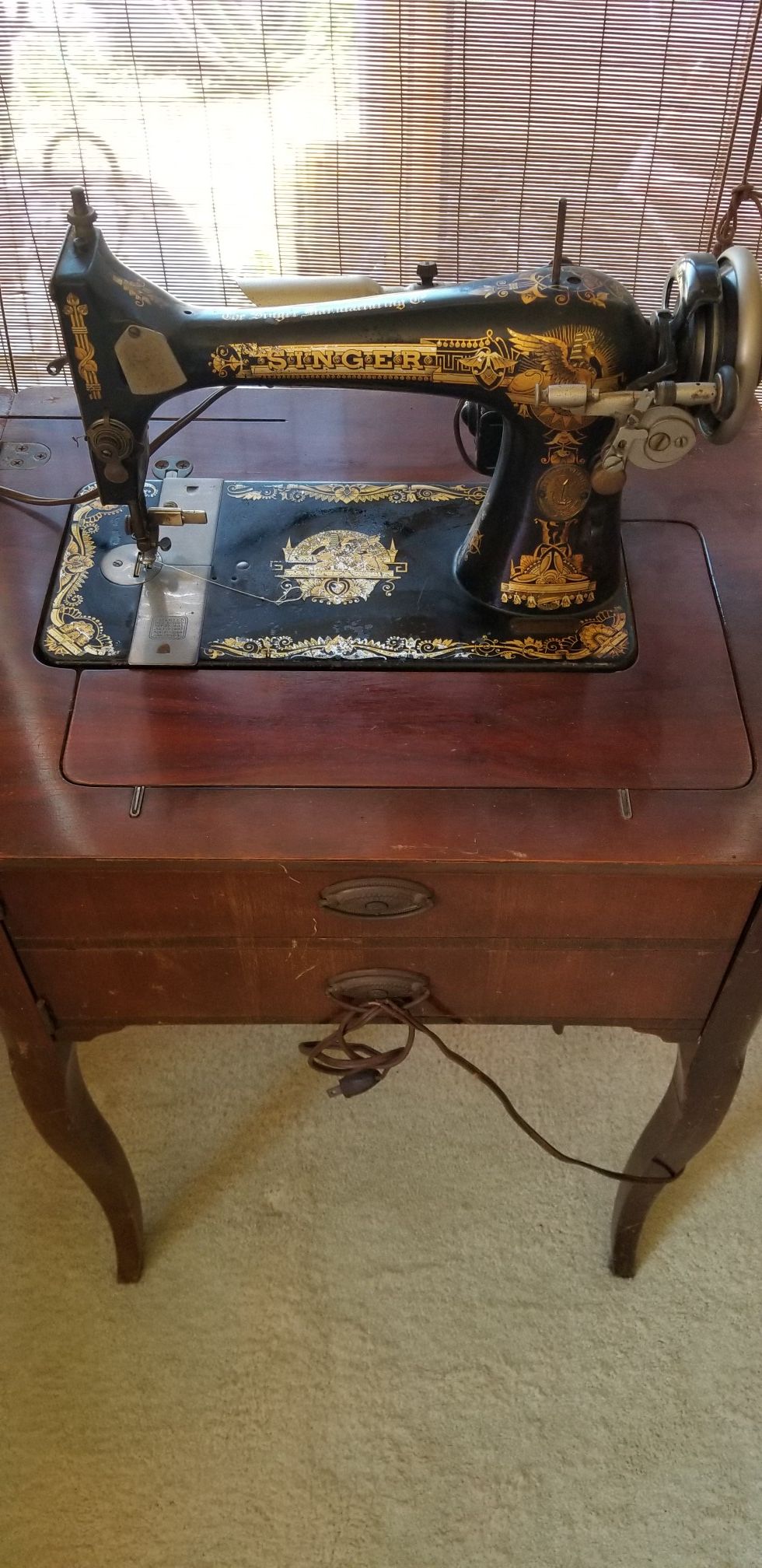 Antique Singer Sewing Machine, patent 1891 for Sale in Escondido, CA
