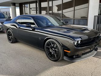 2019 DODGE CHALLENGER SCATPACK “ knight Rider “ Edition