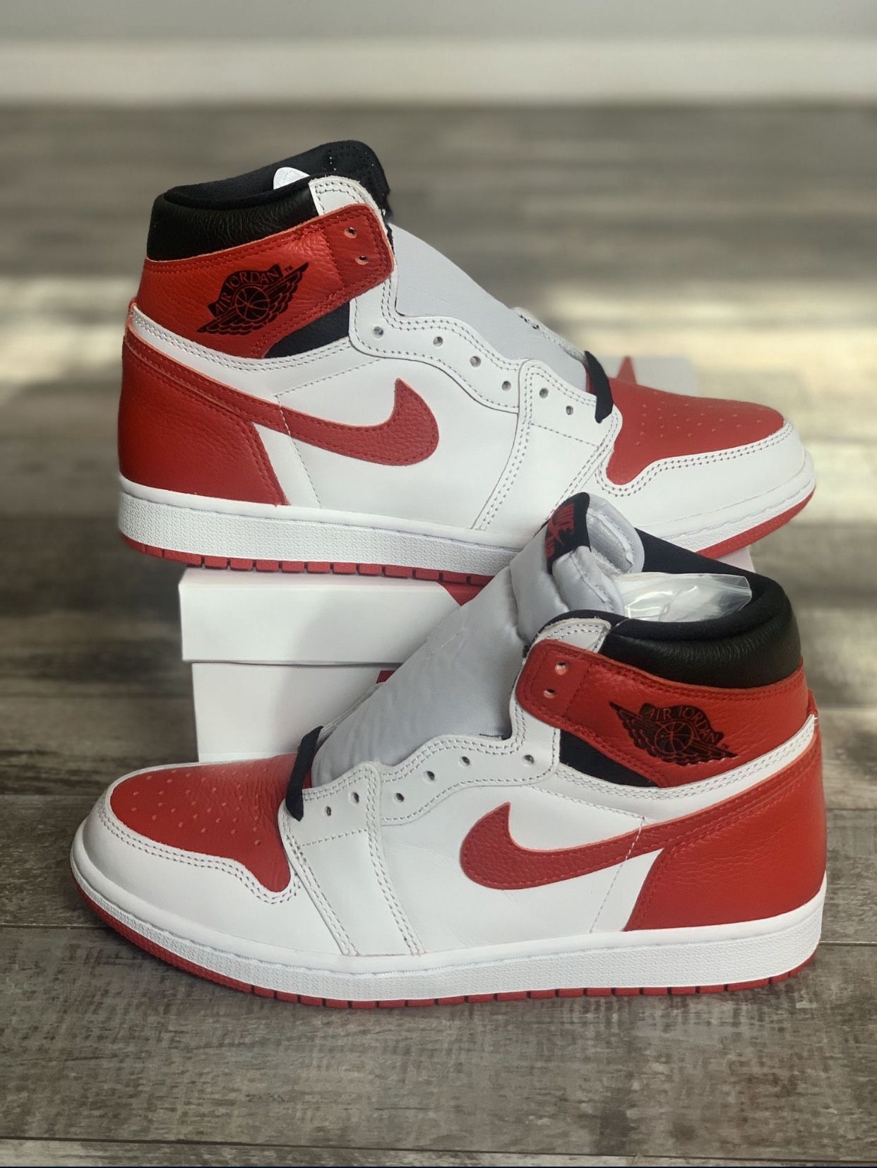 Size 9 Men’s Jordan 1 Retro High OG Heritage