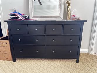 IKEA HEMNES 8-Drawer Dresser — Black