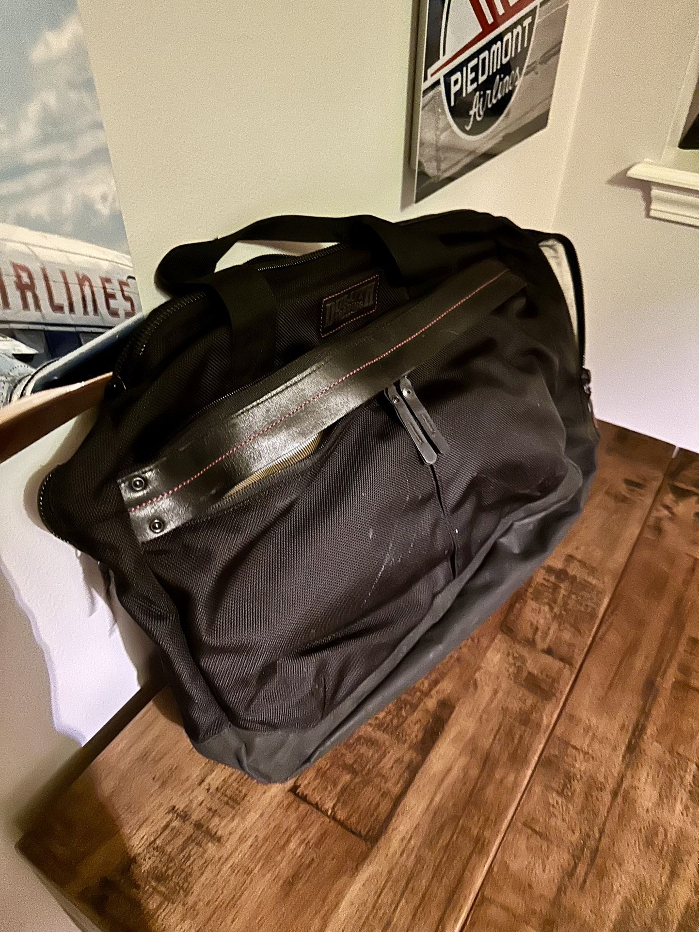 Duluth Trading Black Nylon & Leather Briefcase Laptop Messenger Bag