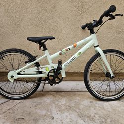 Co-op Cycles REV 20 Kids Bike