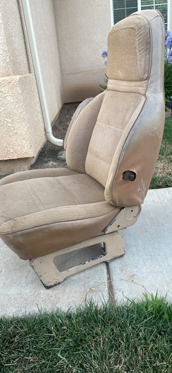 C10 seat
