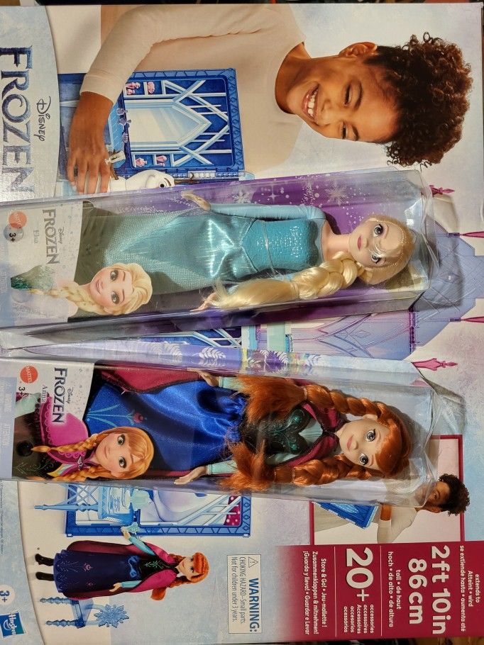 Disney's Frozen Fold and Go Ice Palace