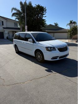 2014  Chrysler  town country