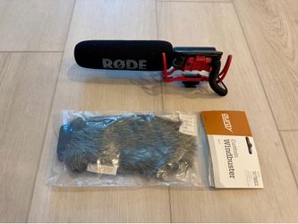 RØDE VideoMic Shotgun Microphone w/ Windbuster & Shock Mount