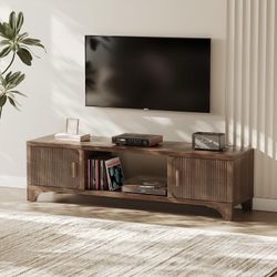 Mid Century Modern TV Stands for 55/60/65 Inch TV Boho Media Console for Living Room Fluted TV Entertainment Center with Storage Wood Television Cabin