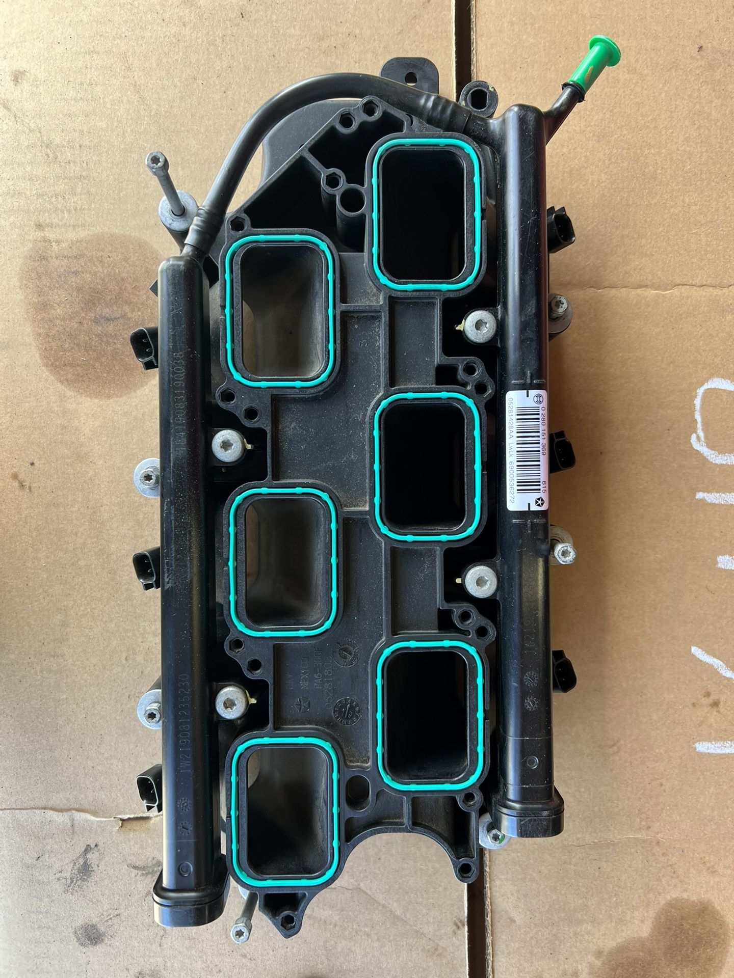 3.6 Lower Intake Manifold