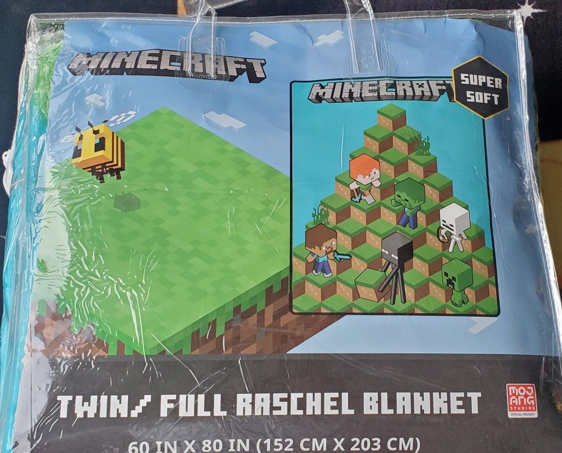 TWIN/ FULL MINECRAFT BLANKET 