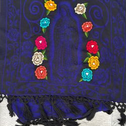 Gabán De Virgen Con Flores Bordadas 