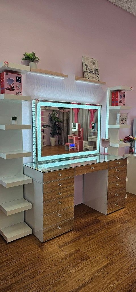 Check Out Anna's Vanity Beauty LLC