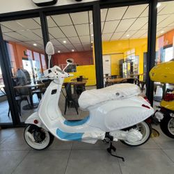 2023 Vespa Justin bieber