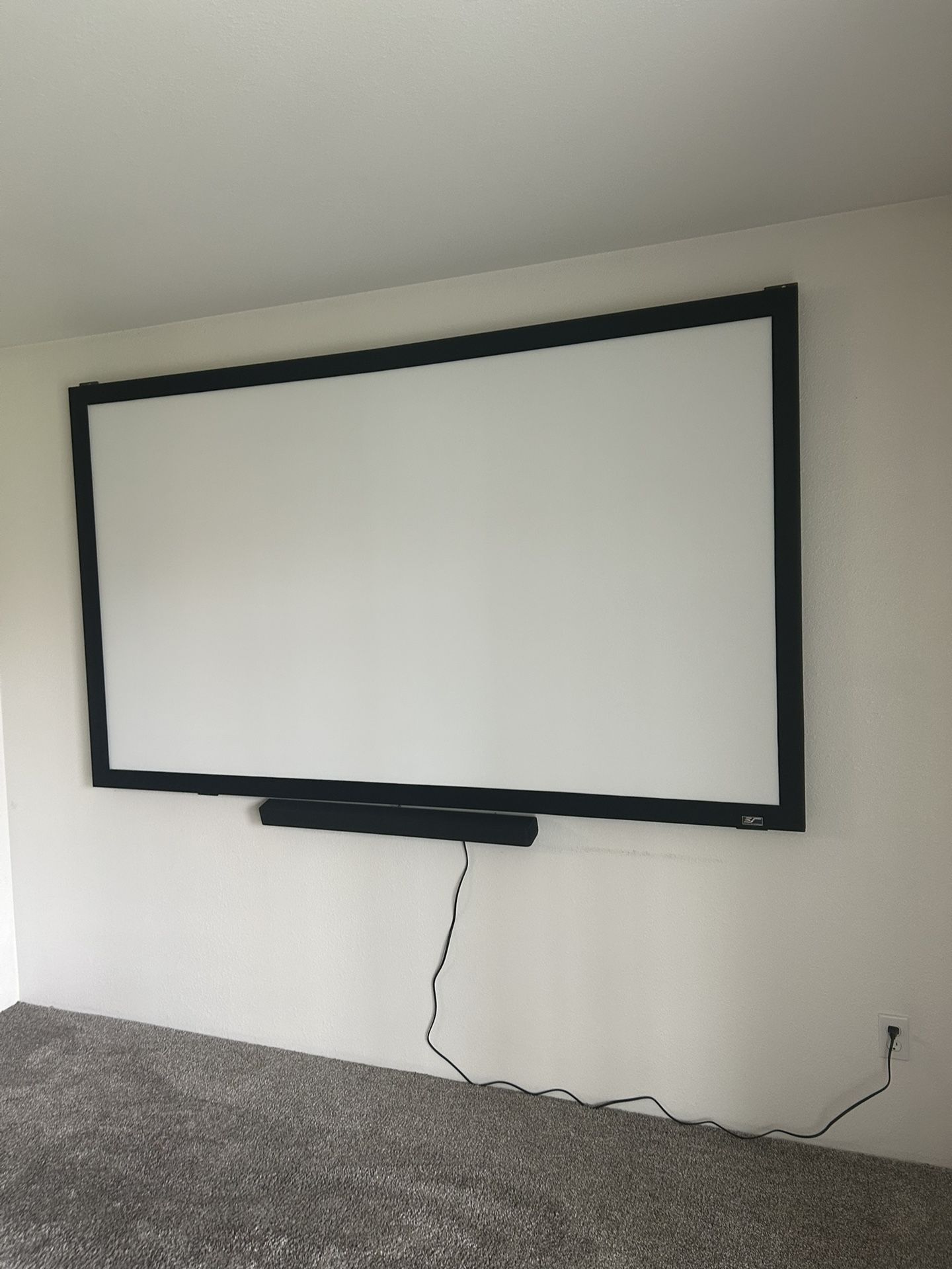 Epson 880 Projector With A 100 Inch Elite Screen And A Sound Bar. Currently My Daily Set Up Everything Runs And Works Perfectly Fine. No Low Ballers.