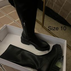 Women’s Size 10 Black Platform Boots