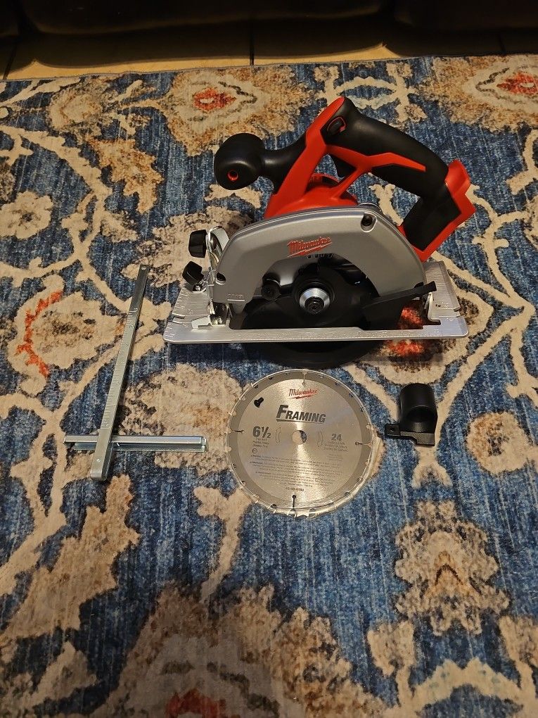 Milwaukee M18 6- 1/2 Circular Saw 