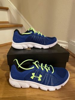 New- Under Armour Sneakers. Size 5.5