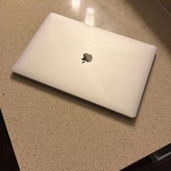 Apple MacBook Pro 16-inch (2019) i9 / 32GB Ram / 512 SSD