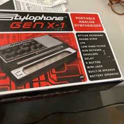 Portable analog synthesizer