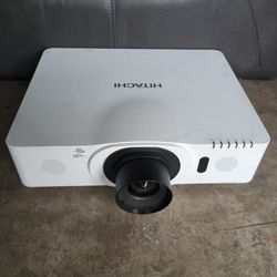 Hitachi CP-WU8440 Projector 