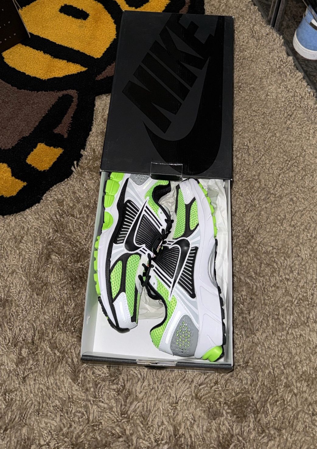 Nike Size 6,5 Men Brand New 