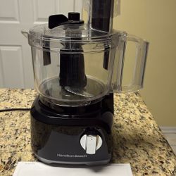 8 Cup Hamilton Beach Food Processor
