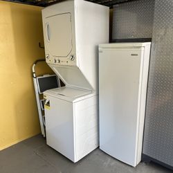 Insignia Convertible Fridge or Freezer