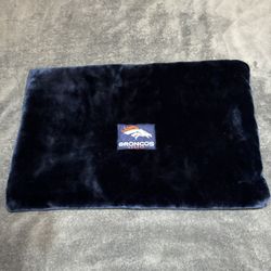 DENVER BRONCOS NAVY BLUE STANDARD  PILLOW SHAM ONE