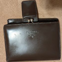 Authentic Prada Spazzolato Dark Brown Kiss-Lock Wallet 