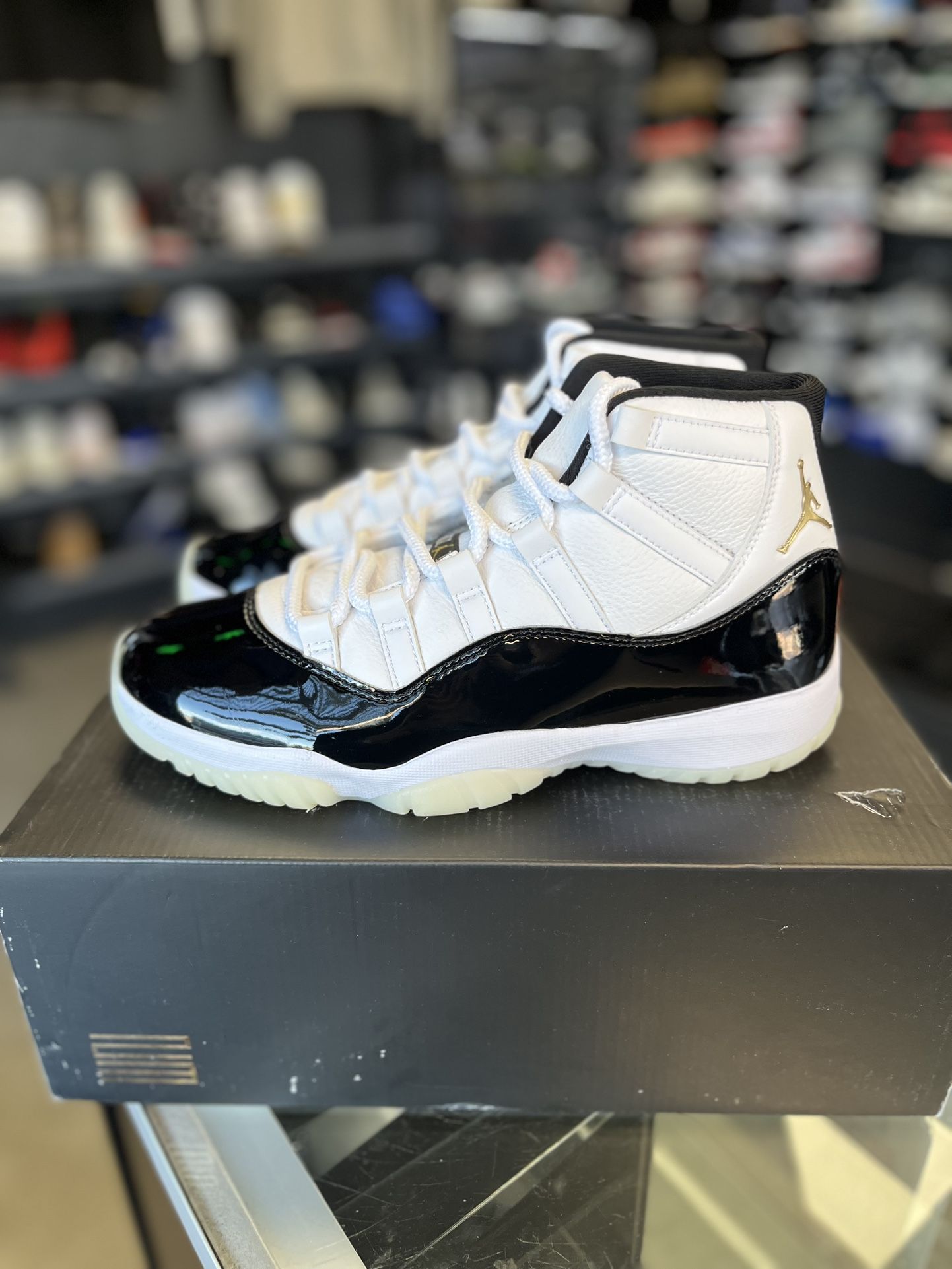 Jordan 11 “Gratitude” Size 8