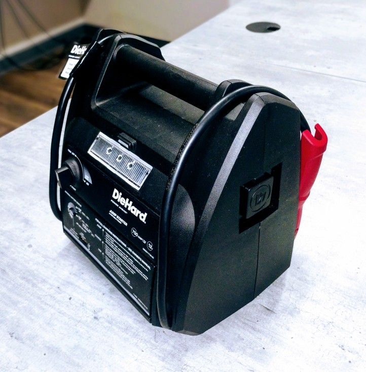 β‘ DieHard Jump Starter 750 AMP β Like New β $55 FIRM β First Come