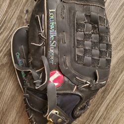 Men's Baseball Louisville Slugger Black Leather Glove,12.5 Inch *FOR LEFT HANDER'S* Wade Boggs, Good Condition