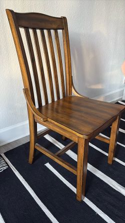 Wooden Chair X4
