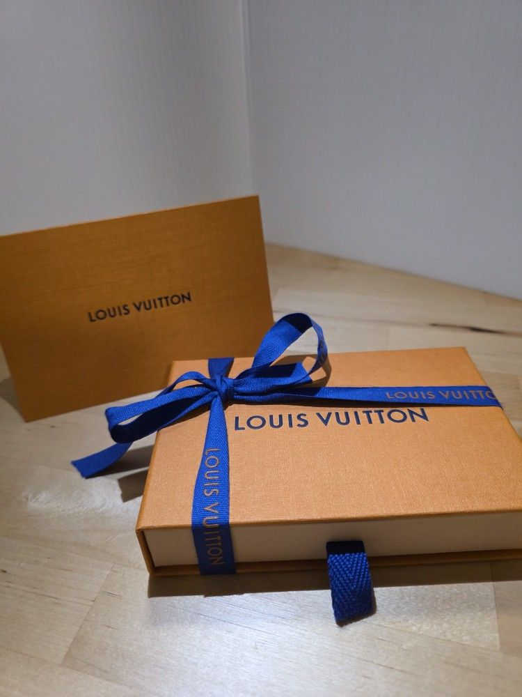 Brand New Louis Vuitton LV Club Key Ring And Bag Charm