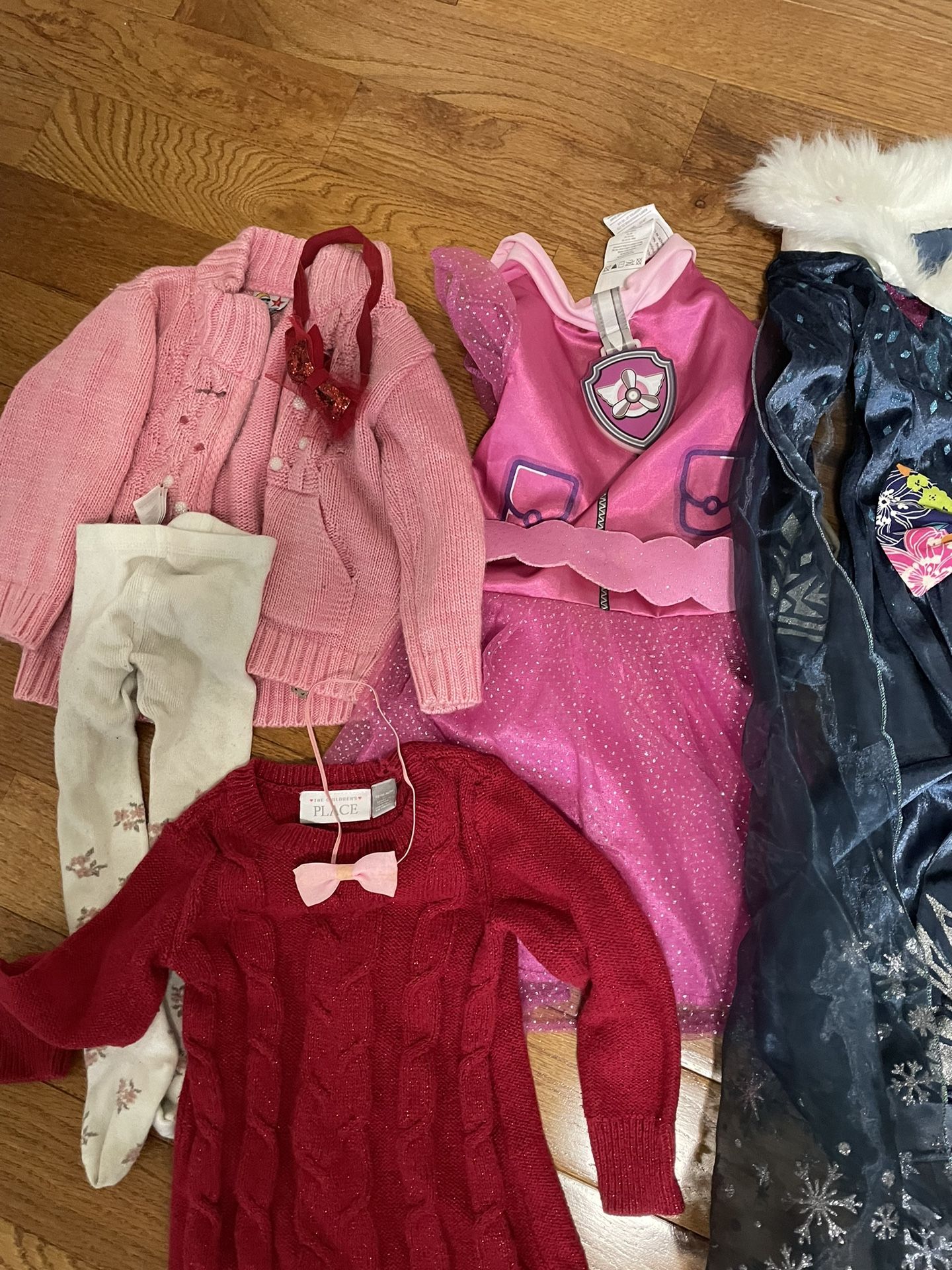 Assorted 2-4 Year Old Girls Dresses, Accessories Light Use