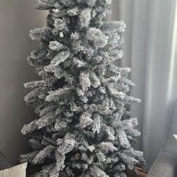 7.5 Feet Christmas Tree