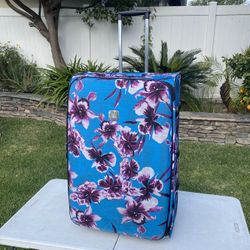 Large Lightweight Like New Tripp Two Wheeled Luggage