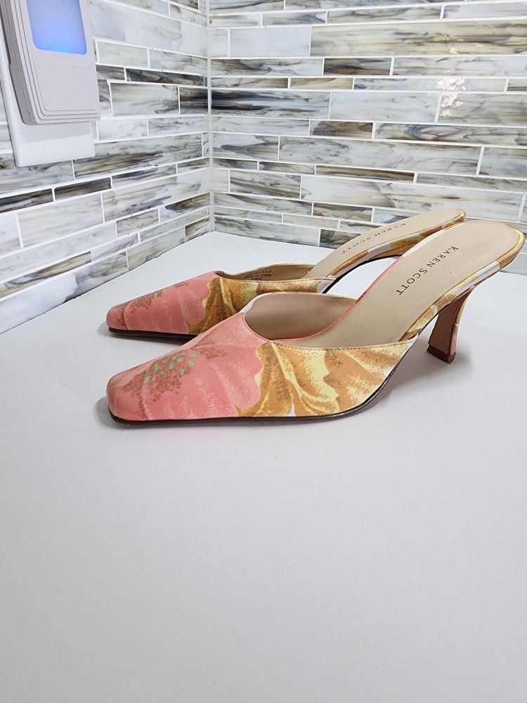 Karen Scott Heels