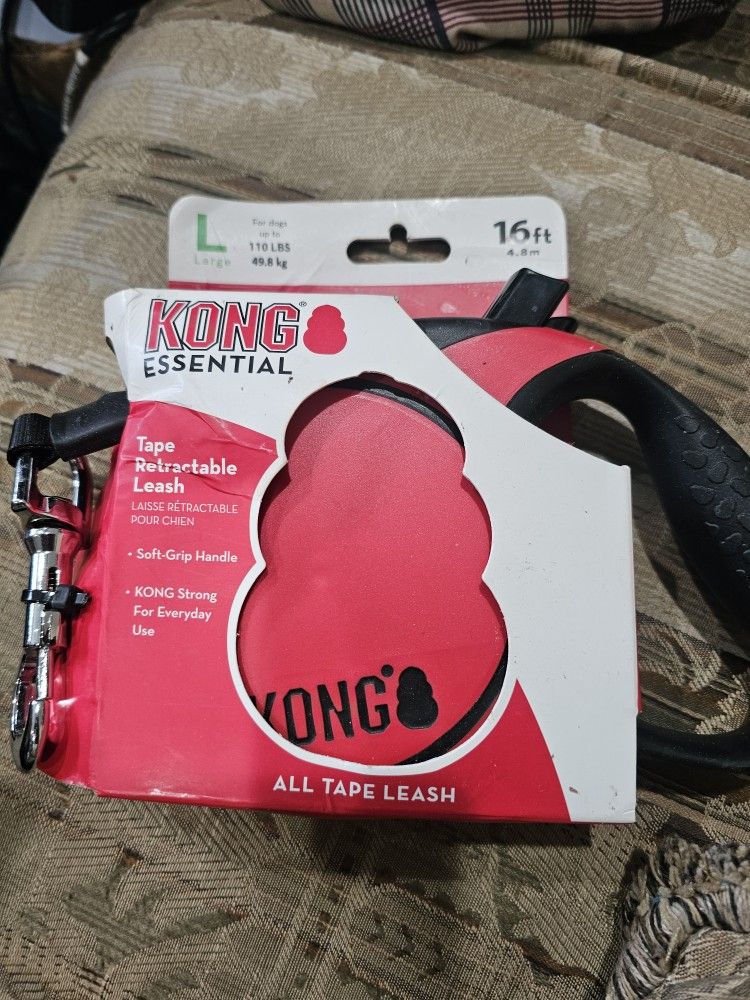 New Kong Terrain Lg Retractable Leash 16 ft dogs up to 110lbs soft-grip Fuchsia