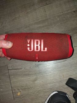red jbl charge 5