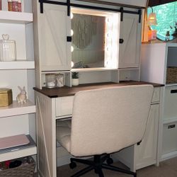 MAKEUP VANITY🎀