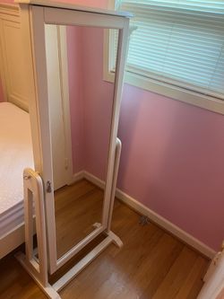 FULL SIZE BEDROOM SET (USED)