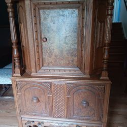 Wooden China Cabinet